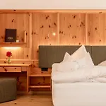 Berghof 4* Neustift im Stubaital