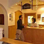 Ξενοδοχείο Berghof 4*