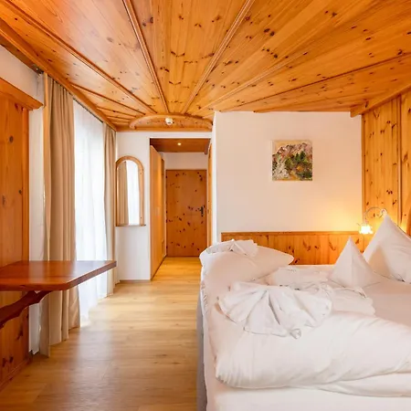 Berghof Hotel 4*