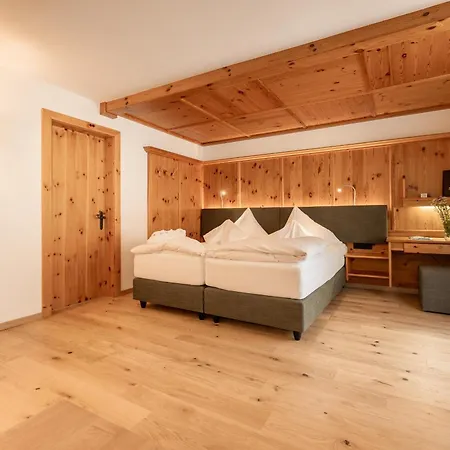 贝格霍夫酒店 酒店 4*